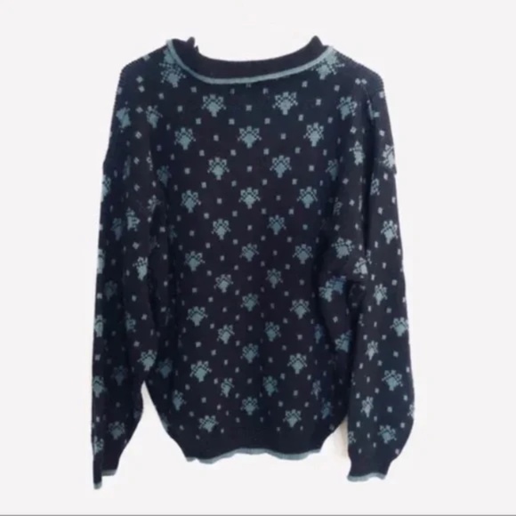 Vintage Oversized Navy Patterned Pullover - Picture 7 of 7